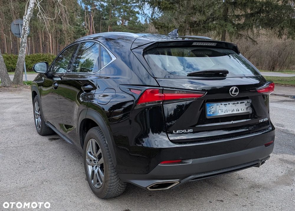 Lexus NX 300 Business Edition AWD - 3