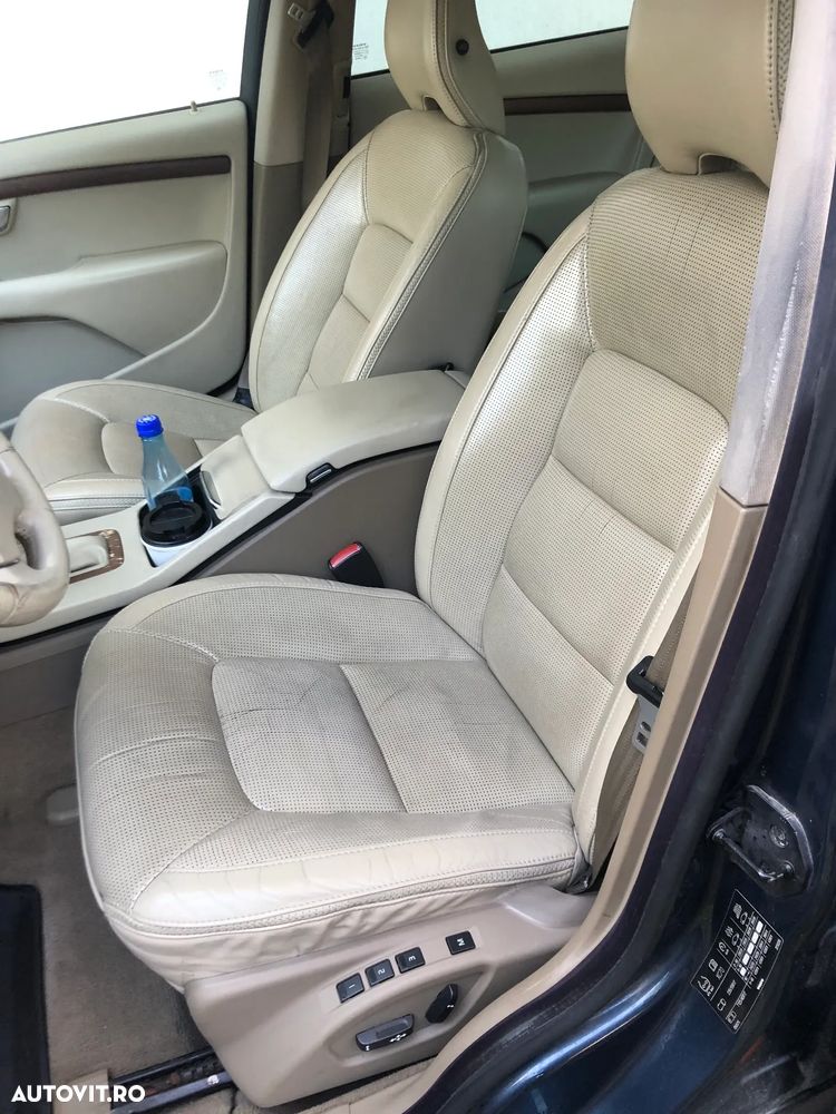 Volvo XC 70 D5 AWD Summum - 12