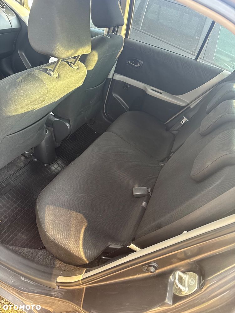 Toyota Yaris 1.4 D-4D Prestige - 15