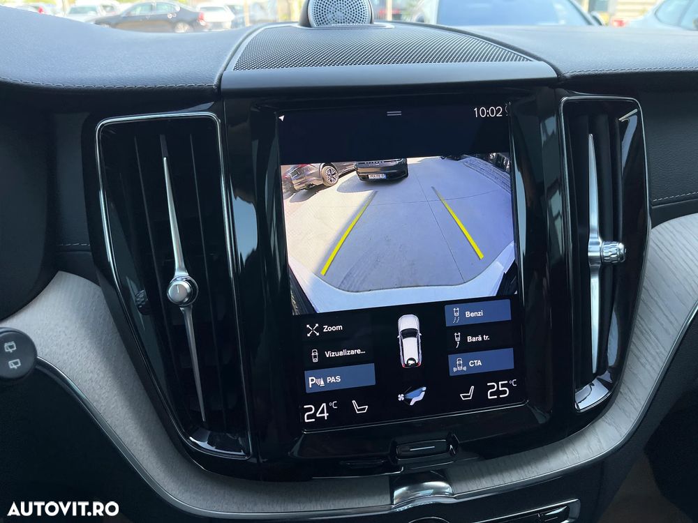 Volvo XC 60 Recharge T8 Twin Engine eAWD Inscription - 16