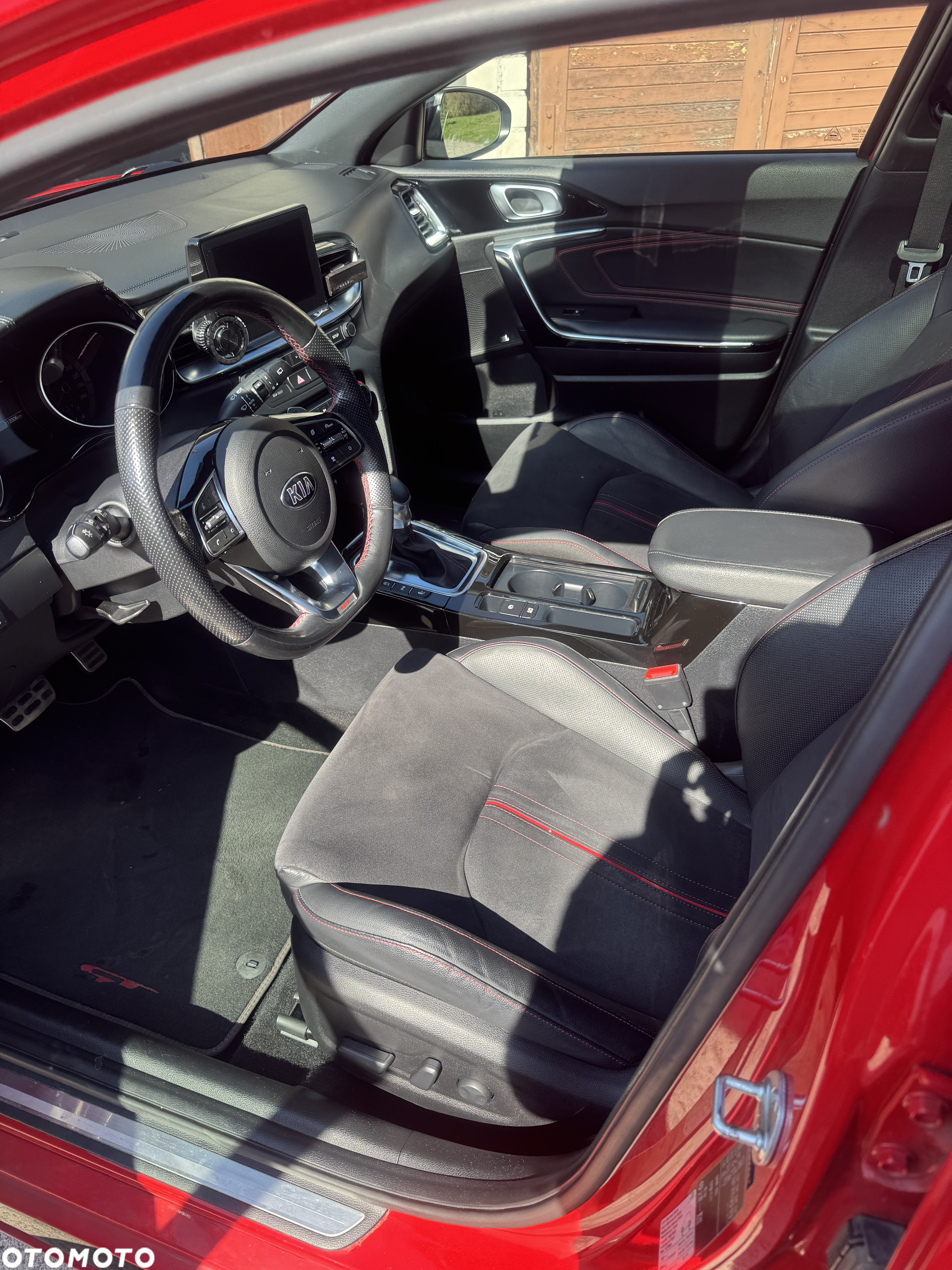 Kia ProCeed 1.6 T-GDI GT DCT - 15
