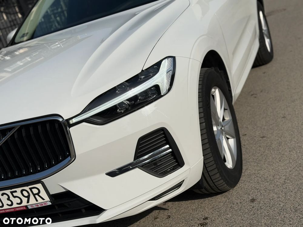 Volvo XC 60 B4 B Momentum Pro - 40