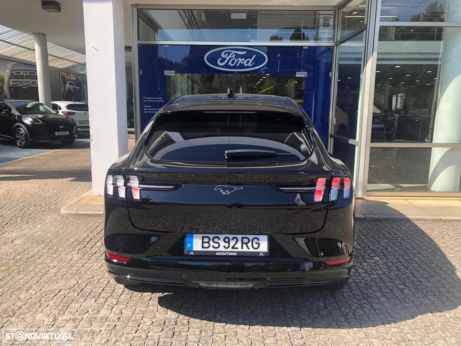 Ford Mustang Mach-E 72.6 kWh Premium AWD - 5