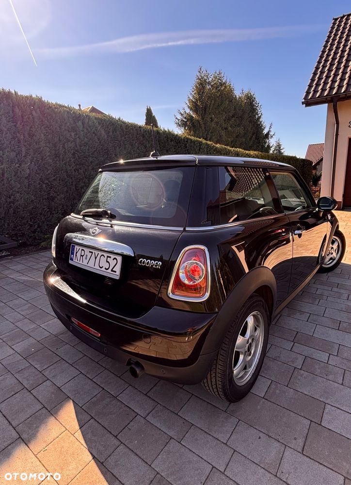 MINI Cooper Standard - 2