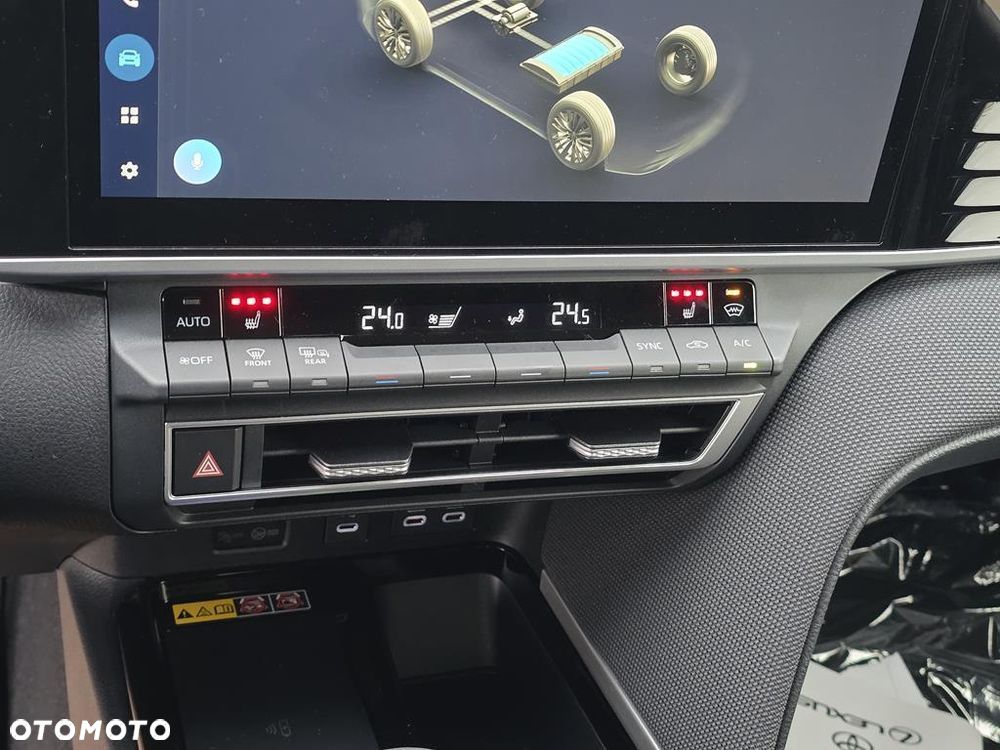 Toyota Camry 2.5 Hybrid Dynamic Force Comfort e-CVT - 20