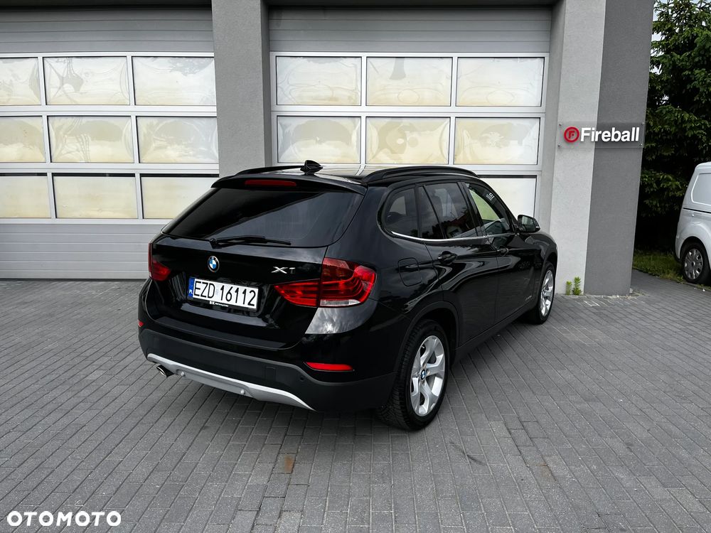 BMW X1 xDrive18d Sport Line - 7