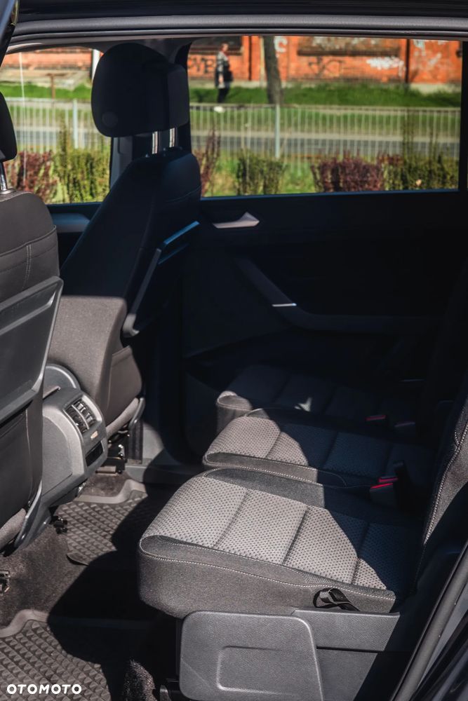 Volkswagen Touran 1.5 TSI EVO Comfortline - 14