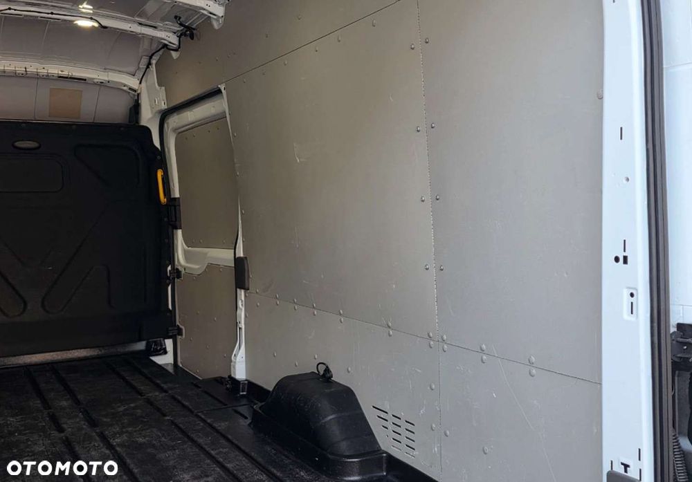 Ford Transit - 31