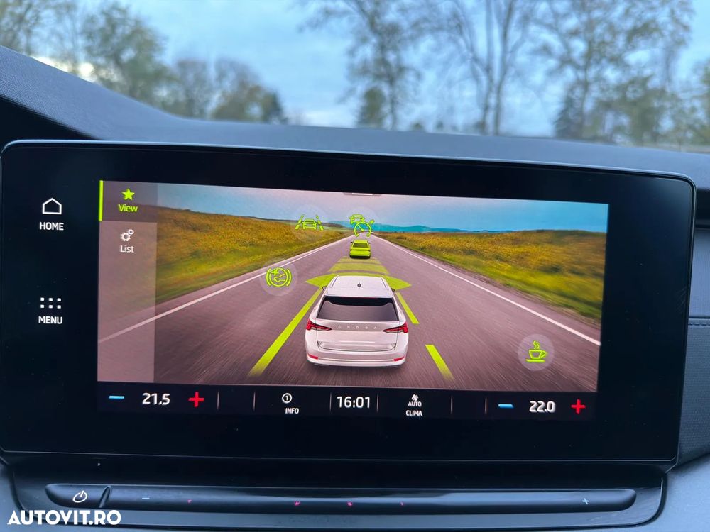 Skoda Octavia Combi 2.0 TDI DSG Ambition - 15