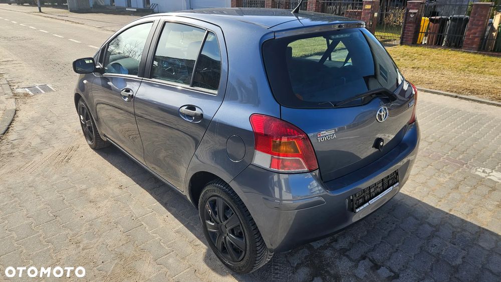 Toyota Yaris 1.0 Terra A/C - 10