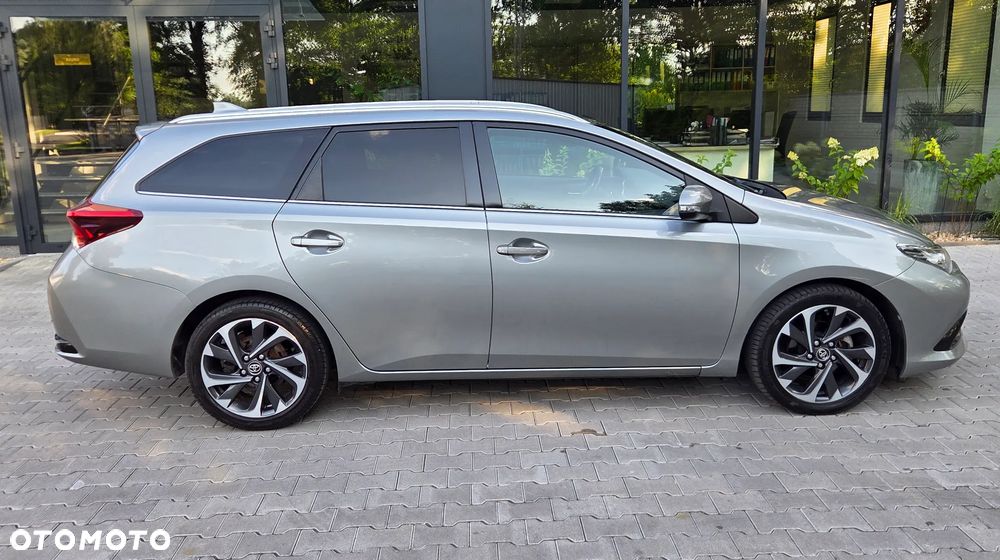 Toyota Auris 1.6 D-4D Edition-S - 10