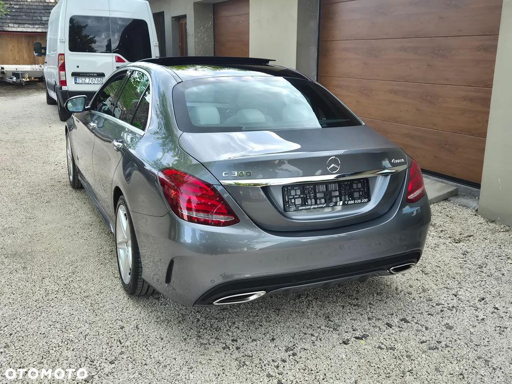 Mercedes-Benz Klasa C 300 7G-TRONIC AMG Line - 26