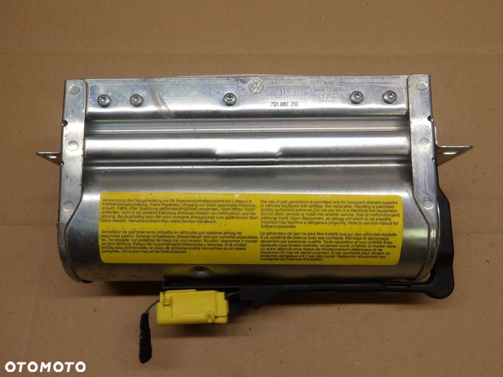 PASSAT B5 FL SEDAN 1.9TDI PODUSZKA AIRBAG PASAŻERA 3B0880204F - 3