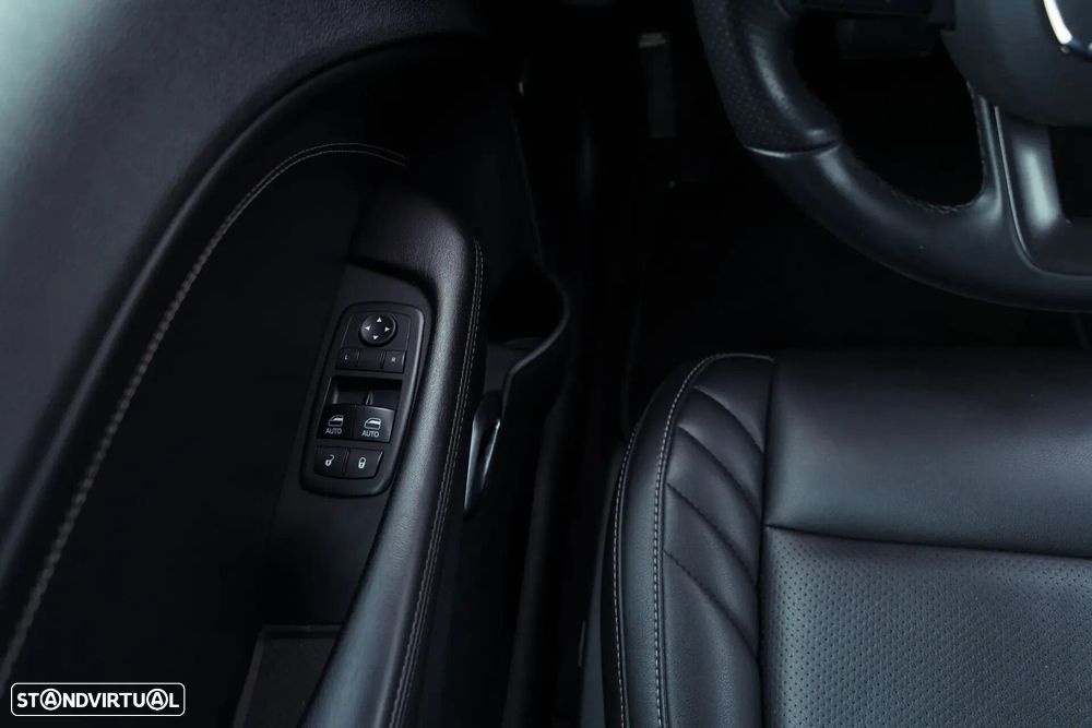 Dodge Challenger - 18