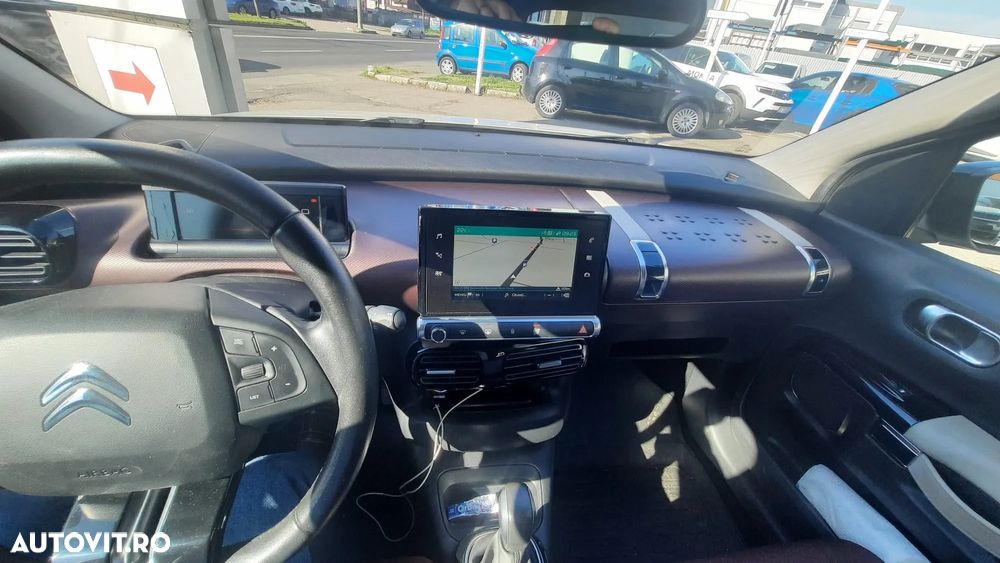 Citroën C4 Cactus 1.2 PureTech S&S EAT6 Shine - 13