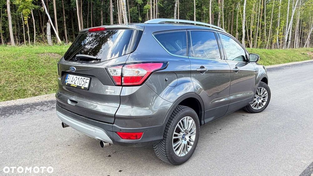 Ford Kuga - 2