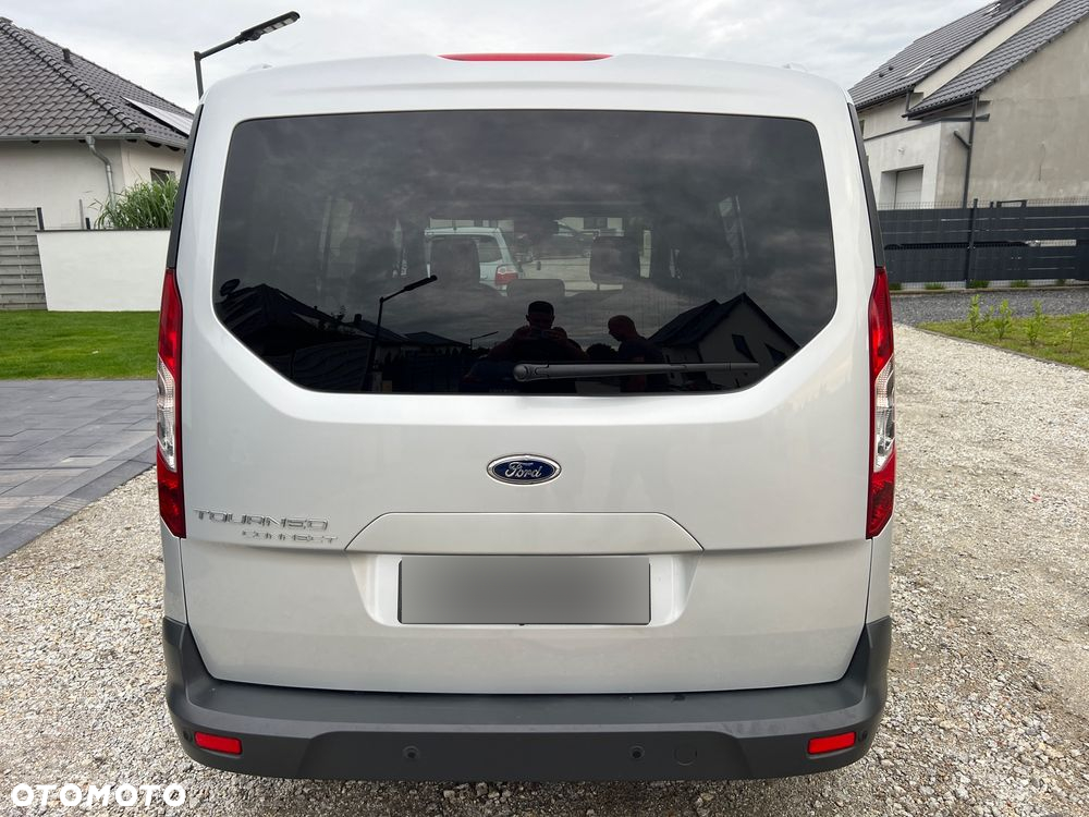 Ford Tourneo Connect Grand - 13