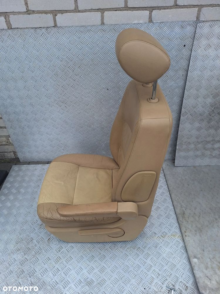 FOTEL LEWY PRAWY PRZÓD KIEROWCY SKÓRA SKÓRZANY PODŁOKIETNIKI VW TRANSPORTER T5 MULTIVAN CARAVELLE - 4