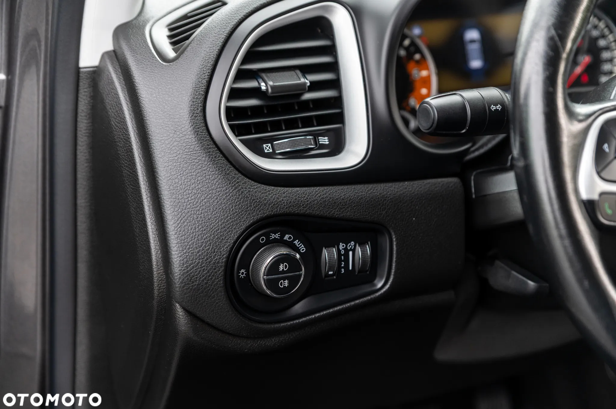 Jeep Renegade 2.0 MultiJet Limited 4WD S&S - 34