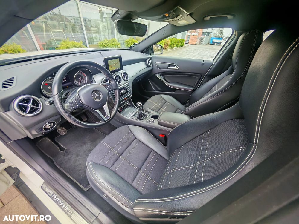 Mercedes-Benz GLA 200 d AMG Line - 10