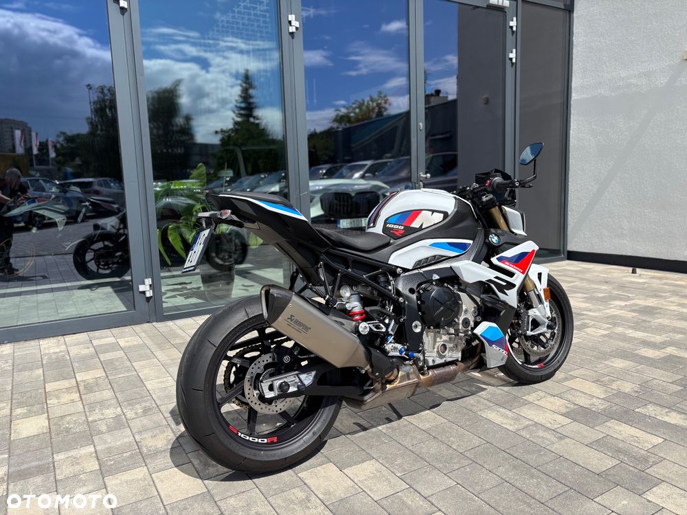 BMW S - 4