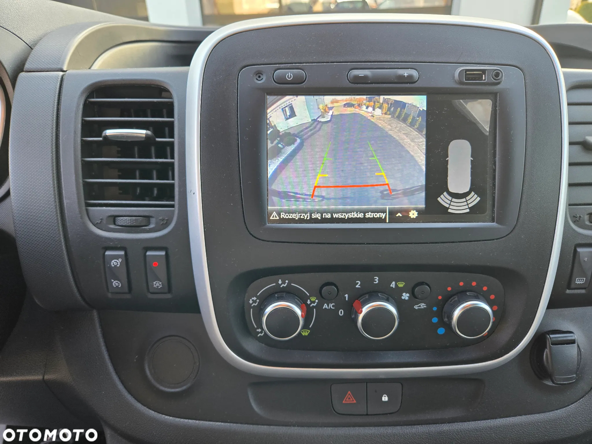 Renault Trafic Grand SpaceClass 2.0 dCi EDC - 20