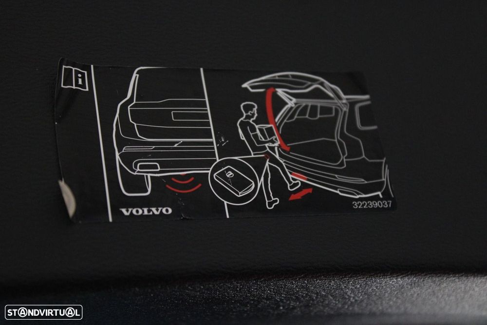 Volvo XC 40 1.5 T2 Momentum - 37