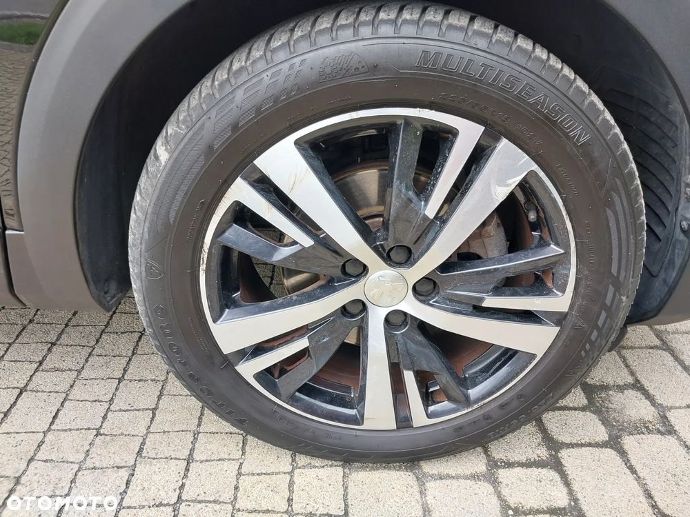 Peugeot 3008 PureTech 180 Stop & Start GPF EAT8 Allure - 23