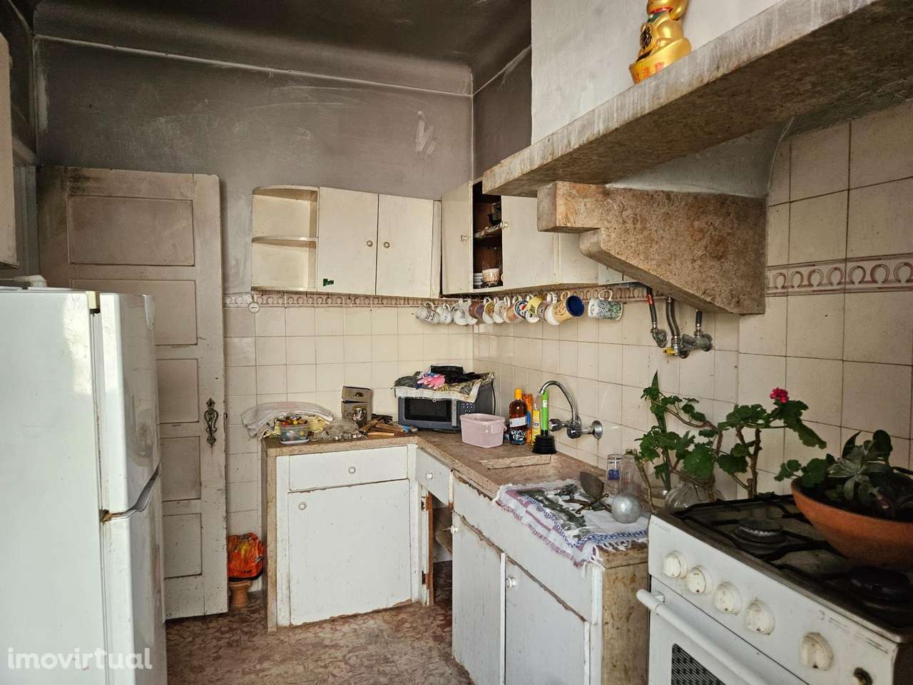 Oportunidade - Apartamento T3 à Praça Paiva Couceiro, Penha de... - Grande imagem: 5/17