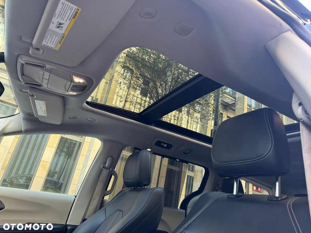 Chrysler Pacifica - 34
