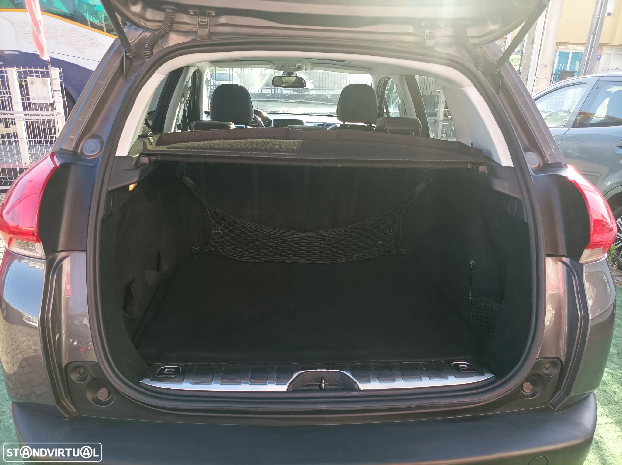 Peugeot 2008 1.6 VTi Allure - 7