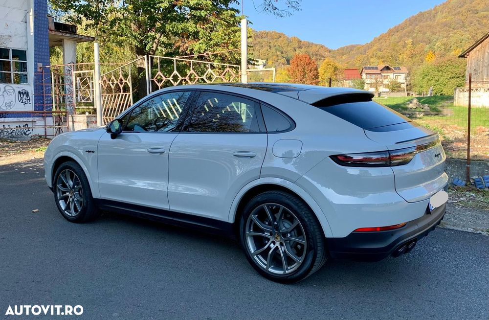 Porsche Cayenne - 9