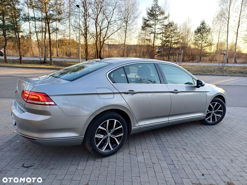 Volkswagen Passat 1.8 TSI BMT Comfortline - 19