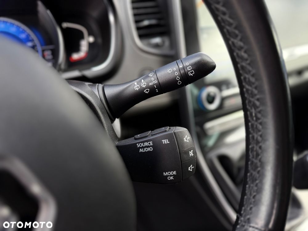 Renault Scenic ENERGY TCe 130 BOSE EDITION - 33