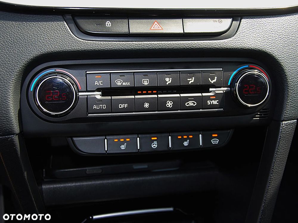 Kia Ceed 1.5 T-GDI Business Line - 26