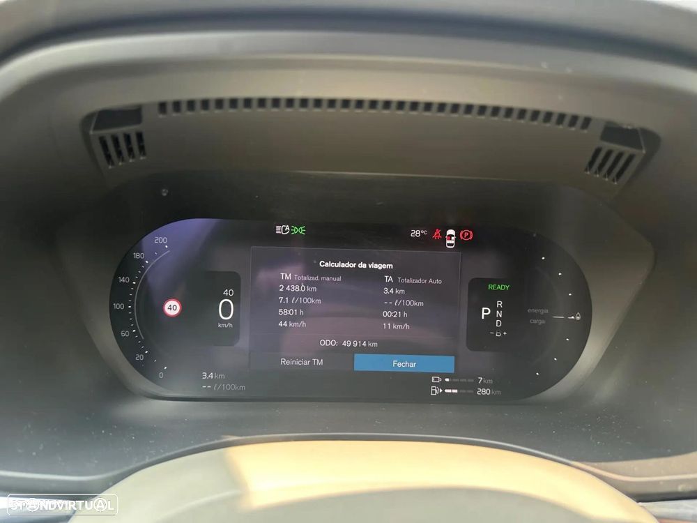 Volvo XC 60 2.0 T6 PHEV Plus Bright AWD - 24