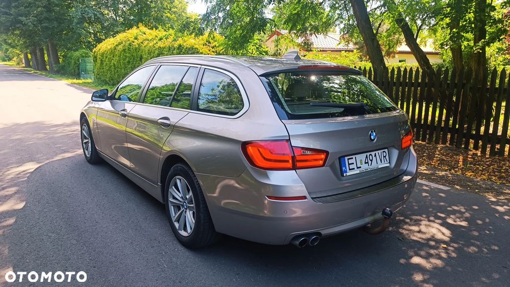 BMW 5 Series 2012 photo 5