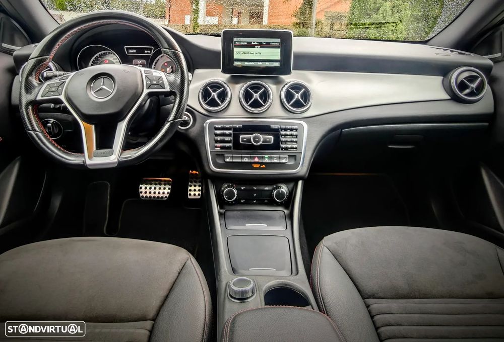 Mercedes-Benz GLA 200 7G-DCT AMG Line - 10