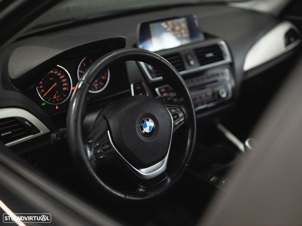 BMW 116 d EDynamics Line Urban - 13