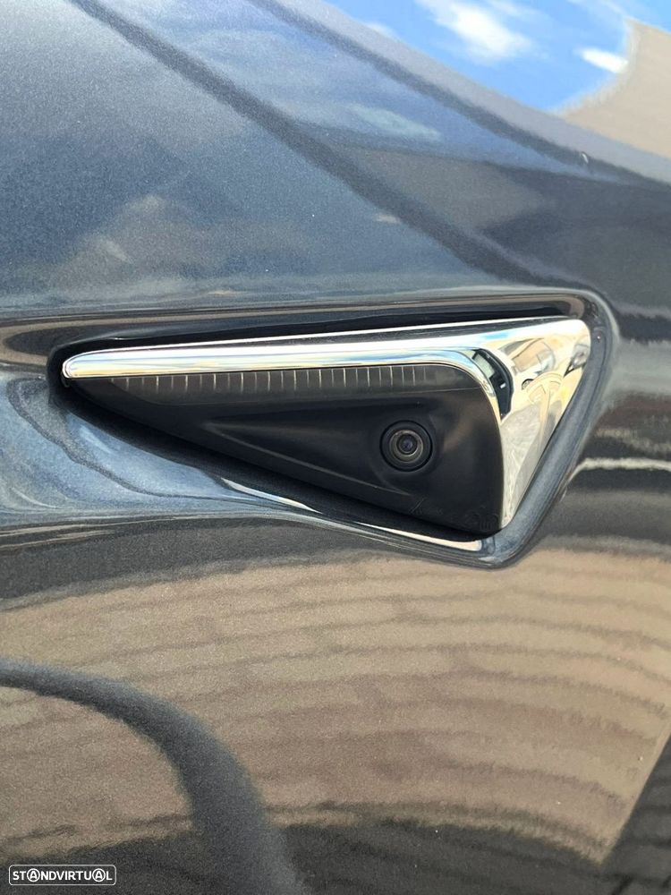 Tesla Model 3 - 28