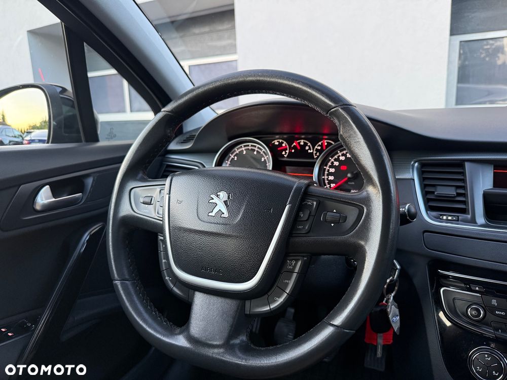 Peugeot 508 1.6 T Allure - 16