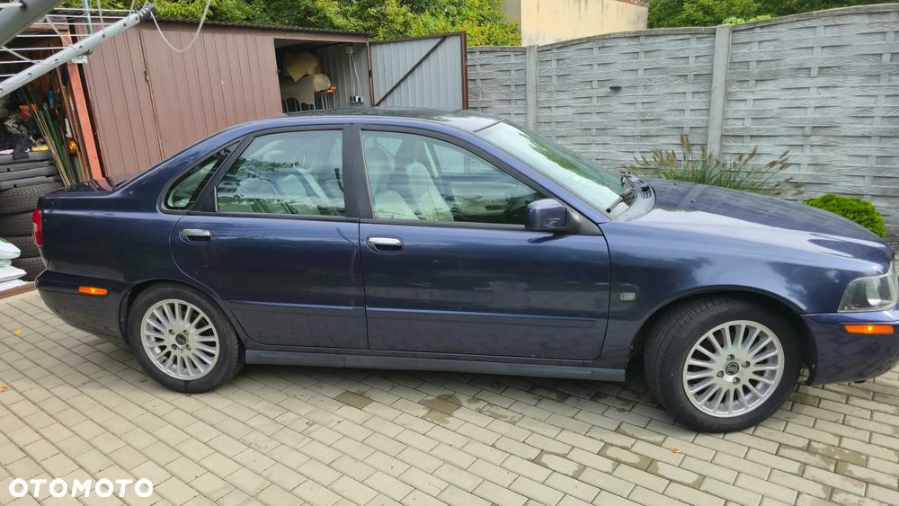 Volvo S40 2.0 - 23