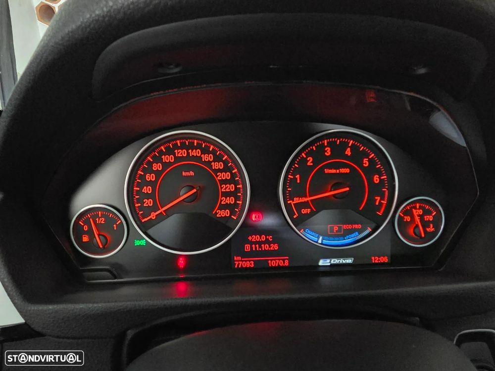 BMW 330 e iPerformance Advantage - 24