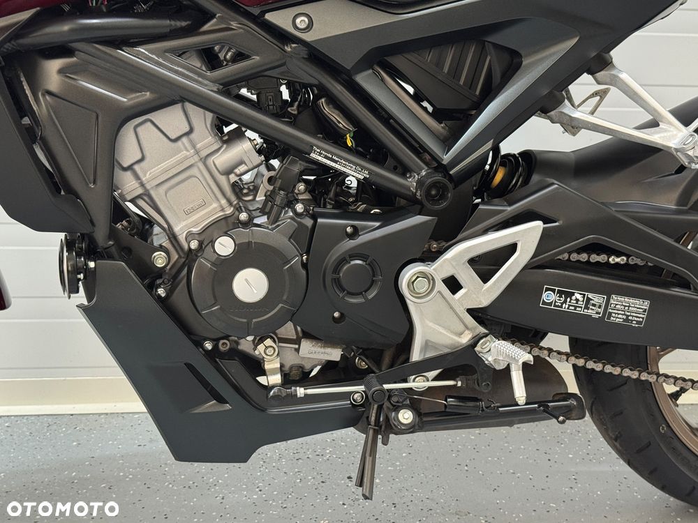 Honda CB - 18