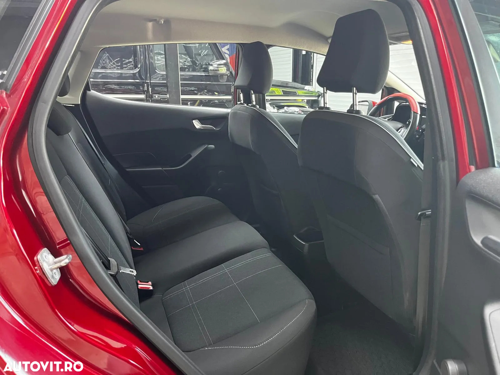 Ford Fiesta 1.0 EcoBoost Powershift Trend - 26
