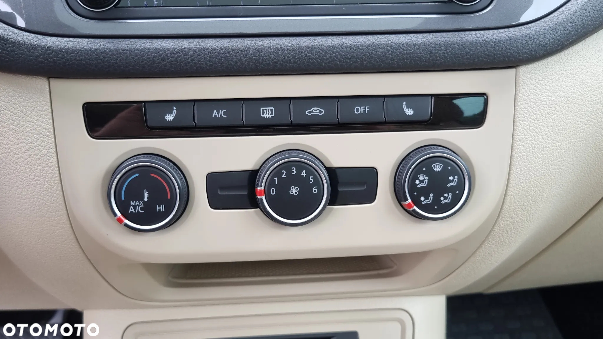 Volkswagen Tiguan - 21