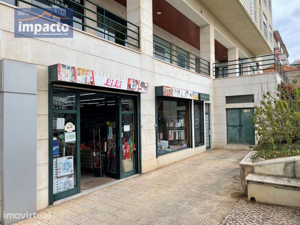 Loja 375 m2, c/ rendimento, Vialonga - Grande imagem: 3/5