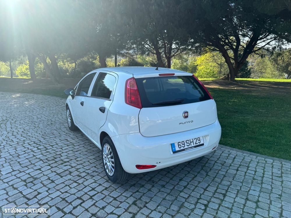 Fiat Punto 1.3 M-Jet Lounge S&S - 18