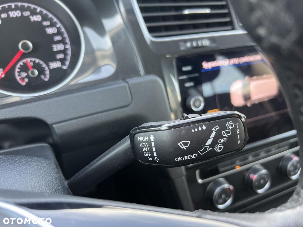 Volkswagen Golf Variant - 24