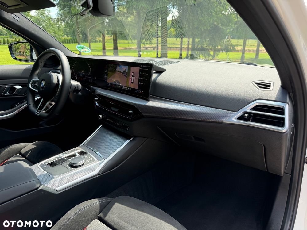 BMW Seria 3 320i M Sport - 18